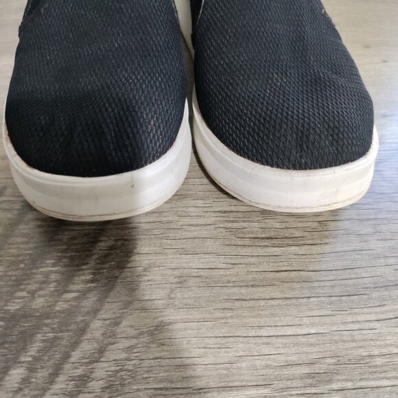 OluKai‎ Ki'hele Slip On Sneaker - Black  Woman's Size 8 - Picture 2 of 10